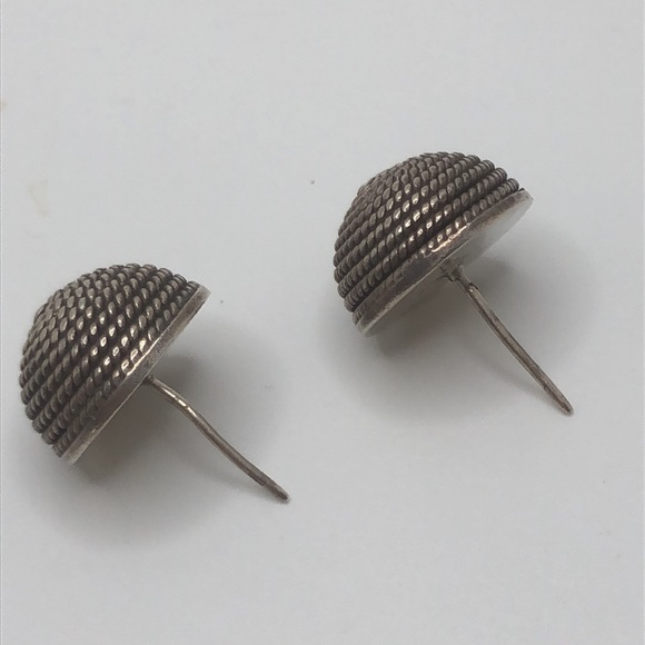 Vintage Bee Hive Design Studs Earrings 925 Sterling mark - Picture 5 of 7